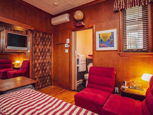Salle de bain de la chambre Le Bureau de l'Auberge du Chemin Faisant