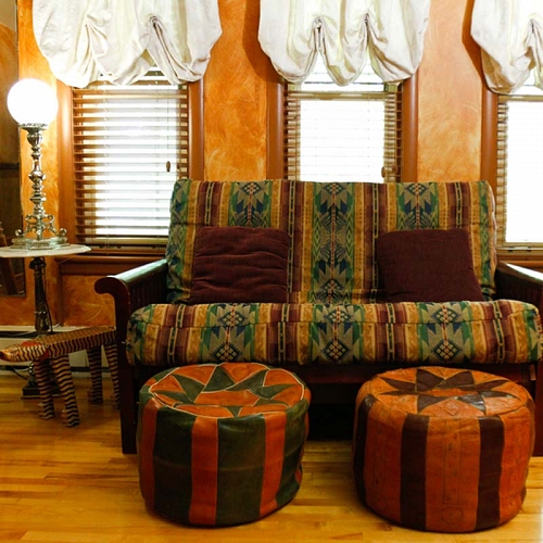 Salon de la chambre La Maîtresse de l'Auberge du Chemin Faisant
